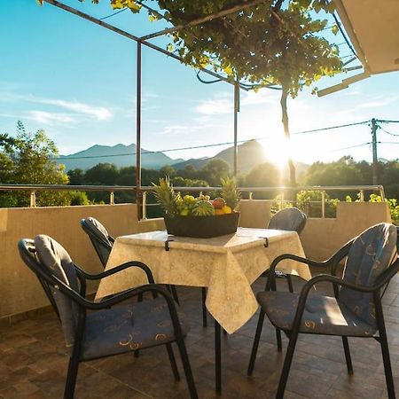 Villa Pavle'S Oasis Virpazar Exterior foto