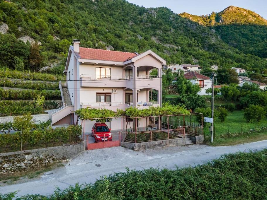 Villa Pavle'S Oasis Virpazar Exterior foto